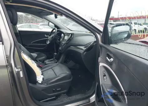 2015 Hyundai Santa Fe Sport 2.0L Turbo z USA, uszkodzony, nr VIN 5XYZWDLA5FG289610